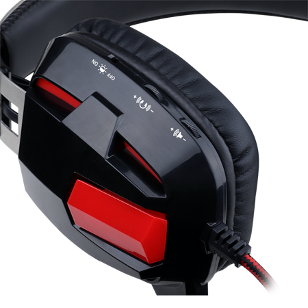 Xbox controller top pc headphones